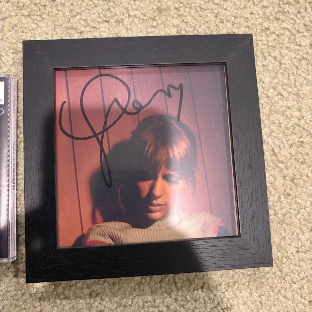 Signed Moonstone CD with Heart - Picture 4 of 5